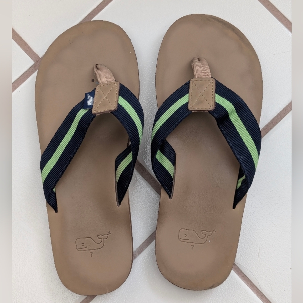 Vineyard Vines Flip Flops